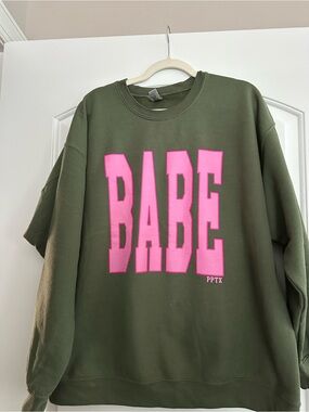 🩷💚Olive Green Crewneck Sweatshirt